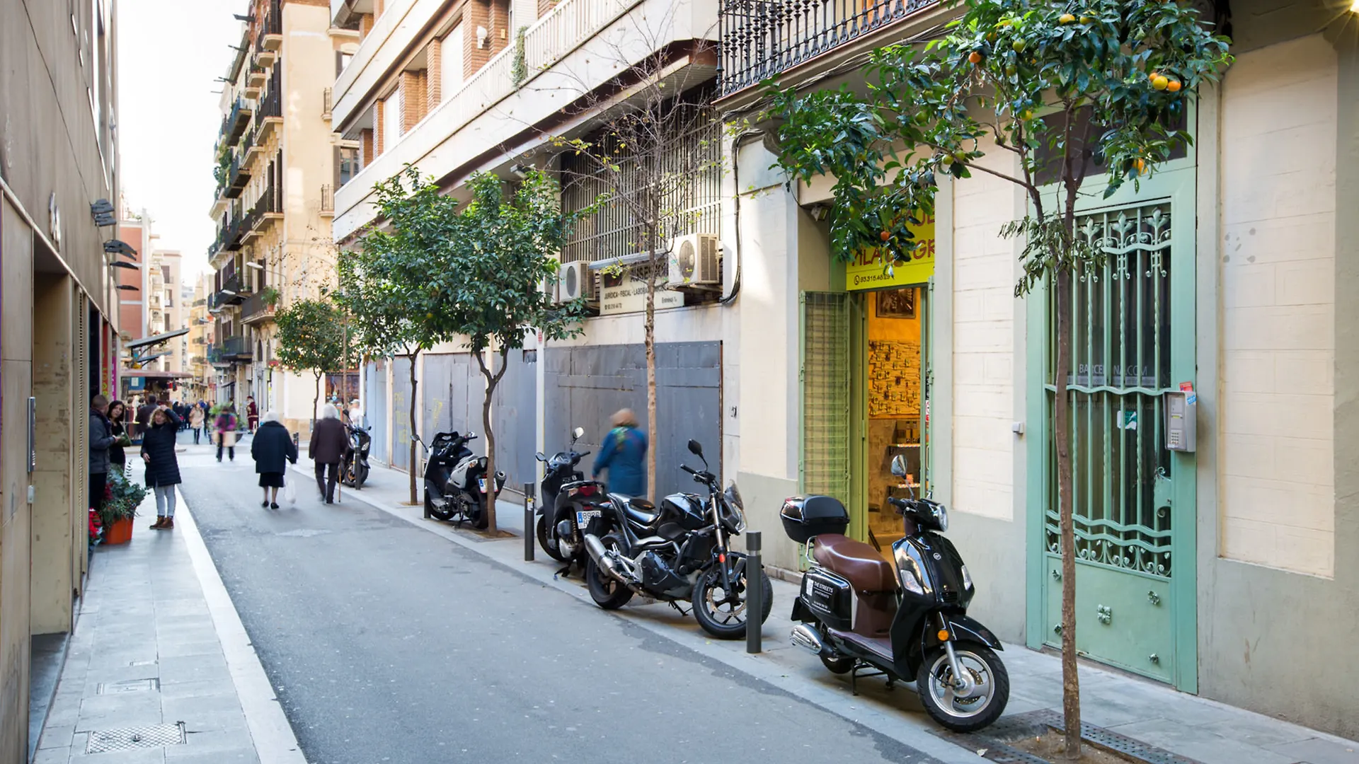 La Mare De Deu By The Streets location
